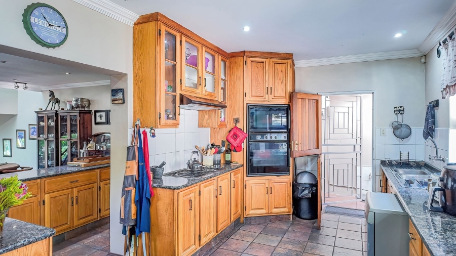 4 Bedroom Property for Sale in Protea Park North West